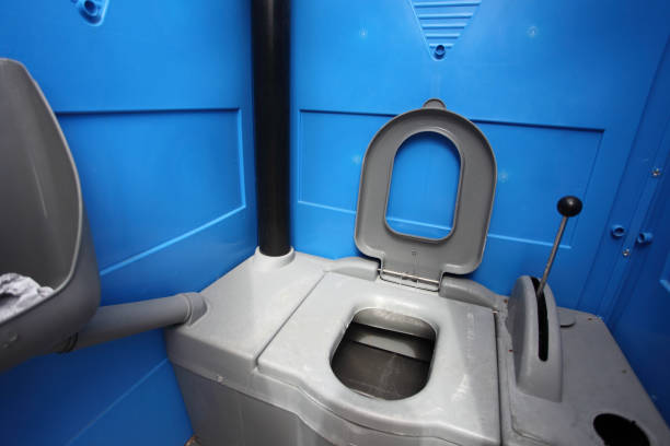 Best Portable restroom trailer rental  in Yellville, AR