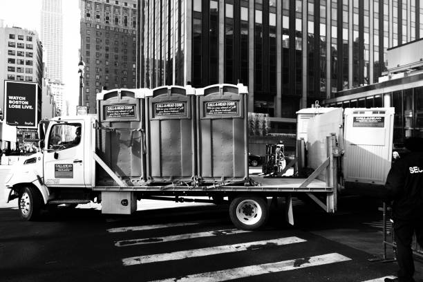 Best Portable toilet rental cost  in Yellville, AR